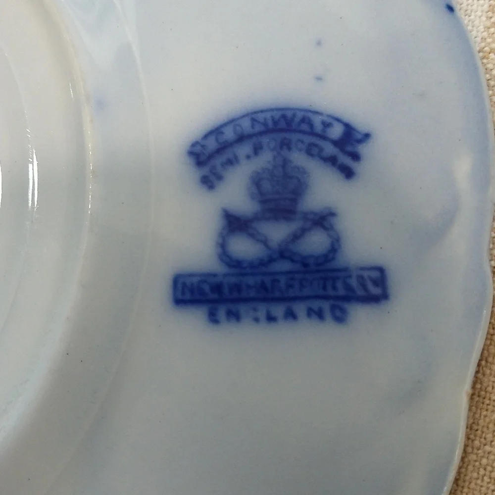 Conway English semi-porcelain flow blue salad dessert plate 7 in new Wharf